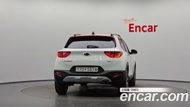 Kia Stonic 2019 — photo 4