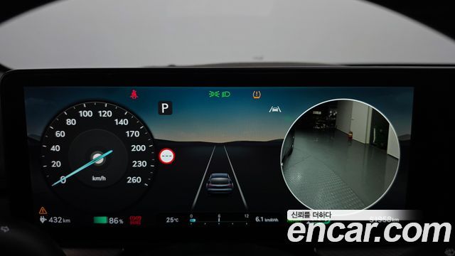 Genesis GV60 2022 — photo 11
