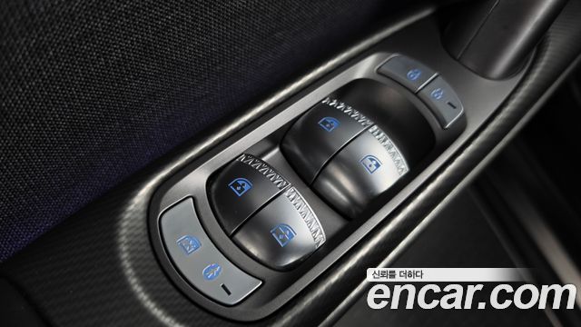 Genesis GV60 2022 — photo 35