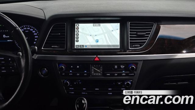 Hyundai Genesis 2015 — photo 17