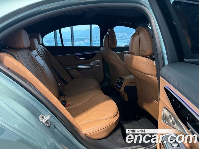 Mercedes-Benz E-Class 2026 — photo 17