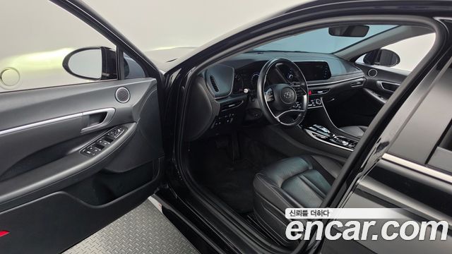 Hyundai Sonata 2023 — photo 13