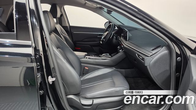 Hyundai Sonata 2023 — photo 16