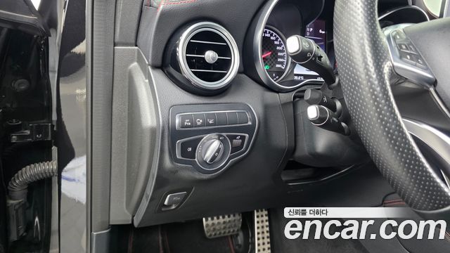 Mercedes-Benz GLC-Class 2018 — photo 30