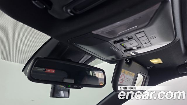 Toyota RAV4 2025 — photo 17