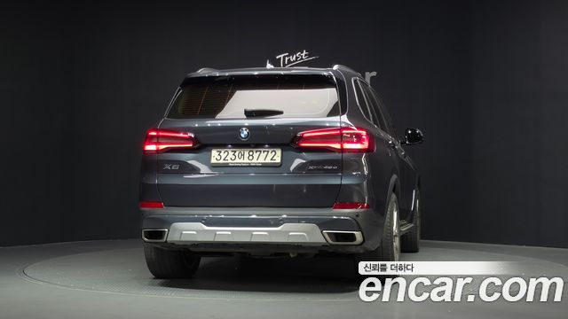 BMW X5 2021 — photo 4