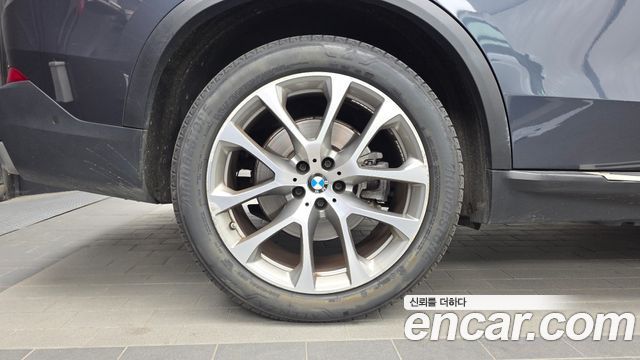 BMW X5 2021 — photo 5