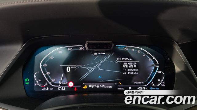 BMW X5 2021 — photo 11