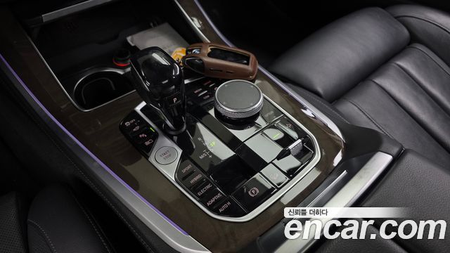 BMW X5 2021 — photo 12