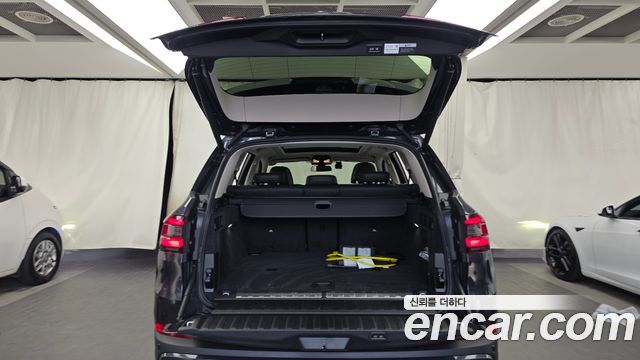 BMW X5 2021 — photo 26