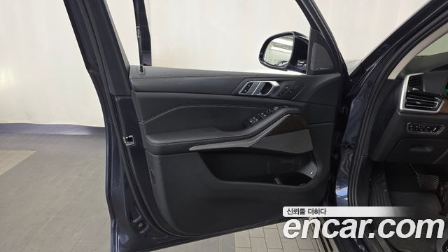 BMW X5 2021 — photo 14