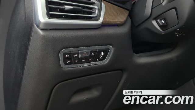 BMW X5 2021 — photo 27