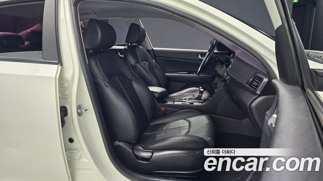 Kia K5 2016 — photo 11