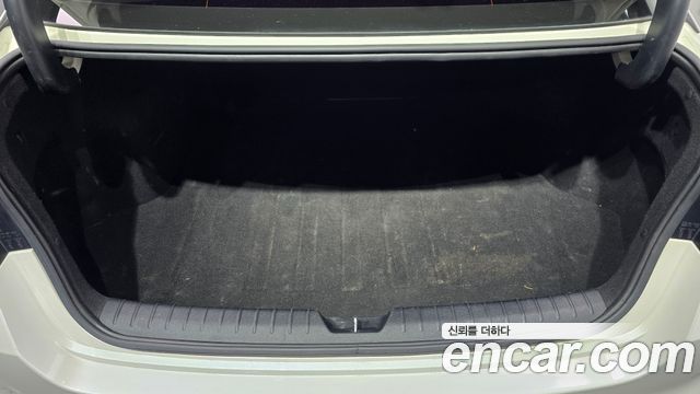 Kia K5 2016 — photo 19