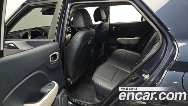 Hyundai Venue 2021 — photo 17