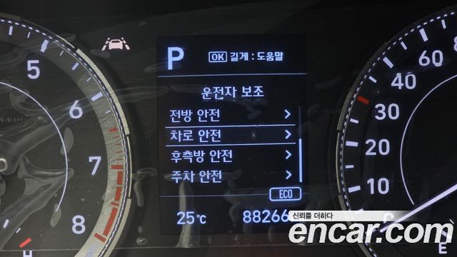 Hyundai Venue 2021 — photo 21