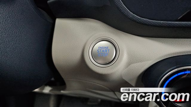 Hyundai Venue 2021 — photo 27