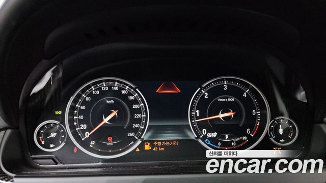 BMW 6-Series 2018 — photo 11