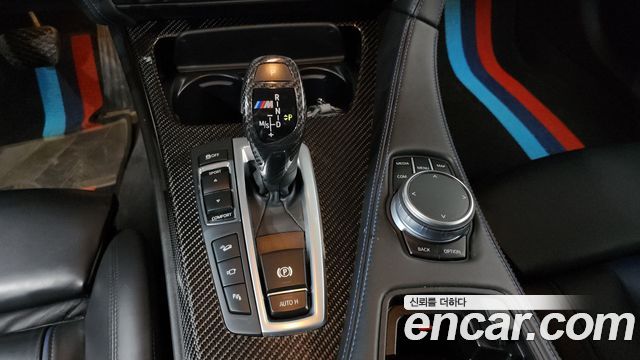 BMW 6-Series 2018 — photo 12