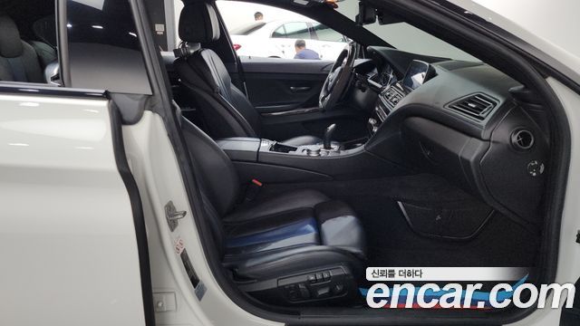 BMW 6-Series 2018 — photo 16