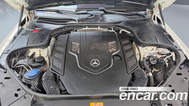 Mercedes-Benz S-Class 2019 — photo 6
