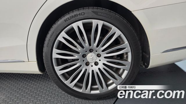 Mercedes-Benz S-Class 2019 — photo 7
