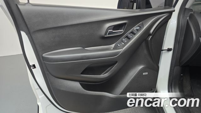 Chevrolet Korea Trax 2021 — photo 14
