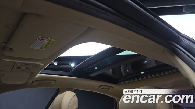 Genesis G80 2017 — photo 16
