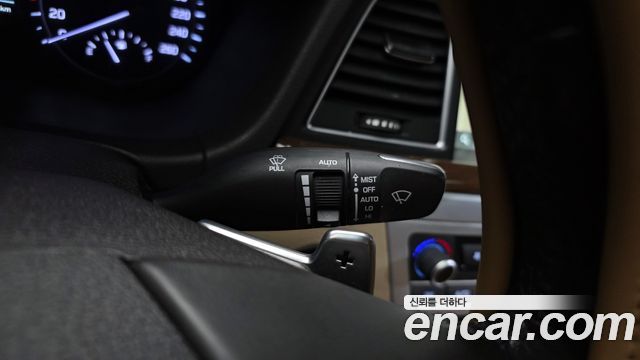 Genesis G80 2017 — photo 18