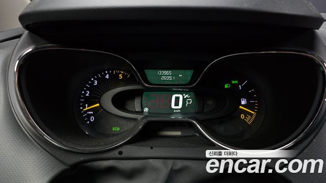 Renault Korea QM3 2016 — photo 8