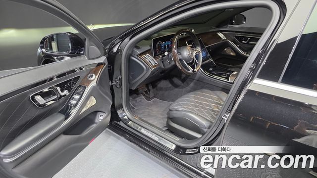Mercedes-Benz S-Class 2021 — photo 10