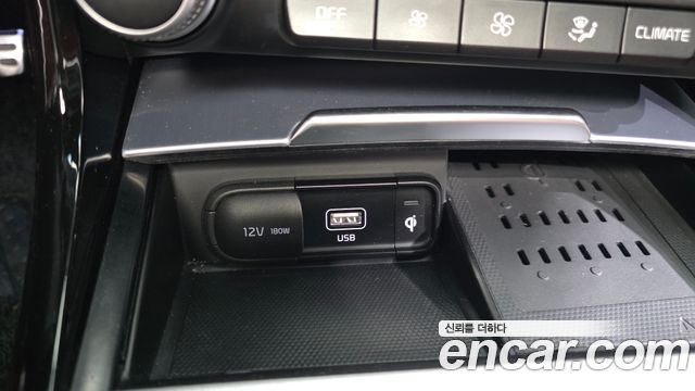 Kia Stinger 2021 — photo 19