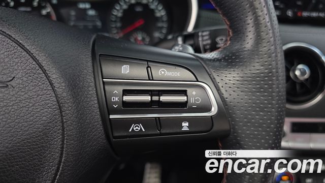 Kia Stinger 2021 — photo 24