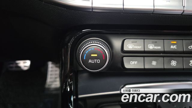 Kia Stinger 2021 — photo 30
