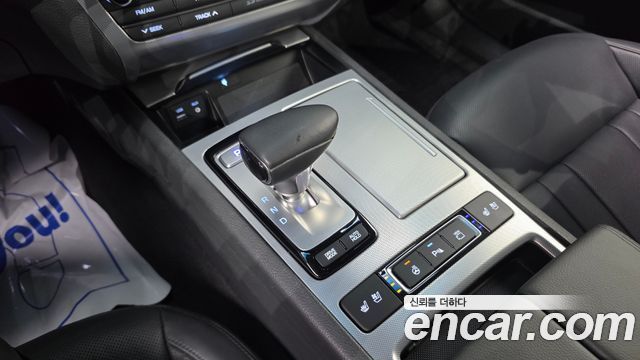 Genesis G80 2018 — photo 12