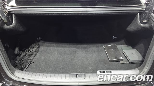 Genesis G80 2018 — photo 22