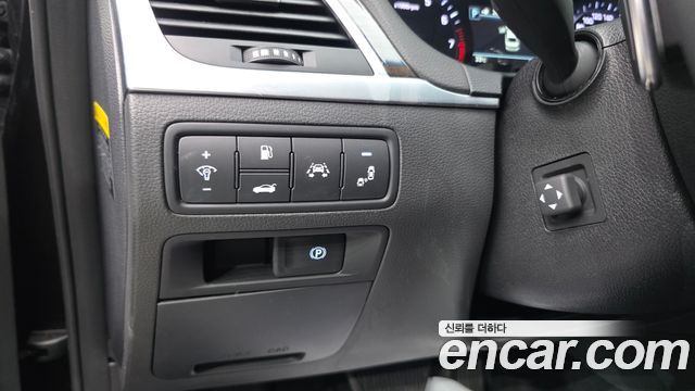 Genesis G80 2018 — photo 25