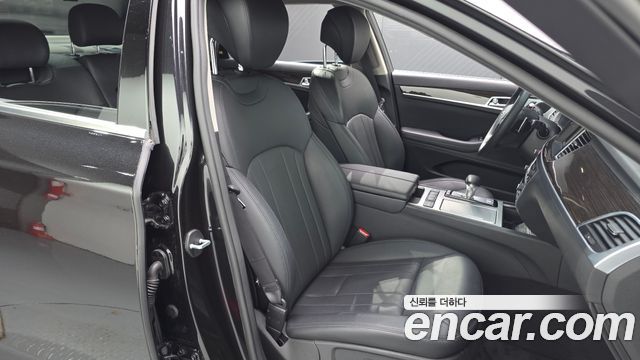 Genesis G80 2018 — photo 16