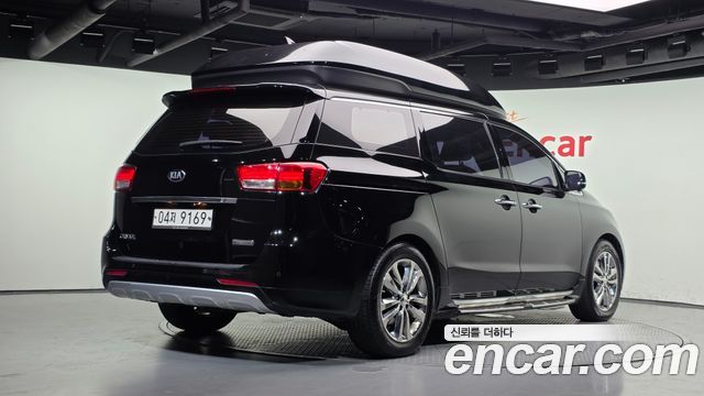 Kia Canival 2018 — photo 2