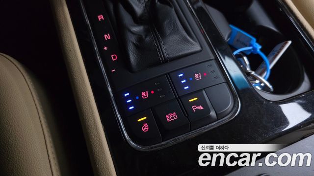 Kia Canival 2018 — photo 23