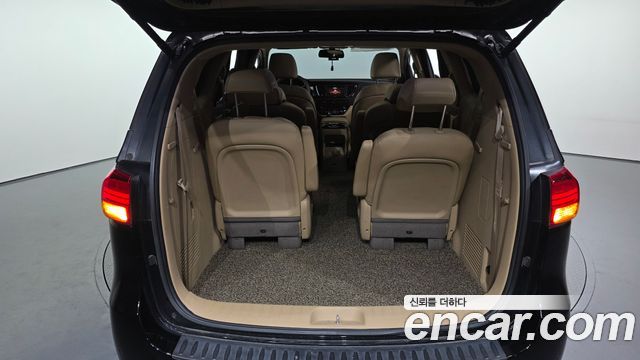 Kia Canival 2018 — photo 26