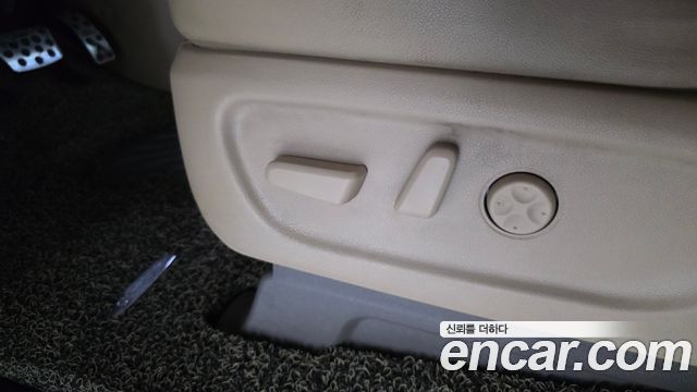 Kia Canival 2018 — photo 32