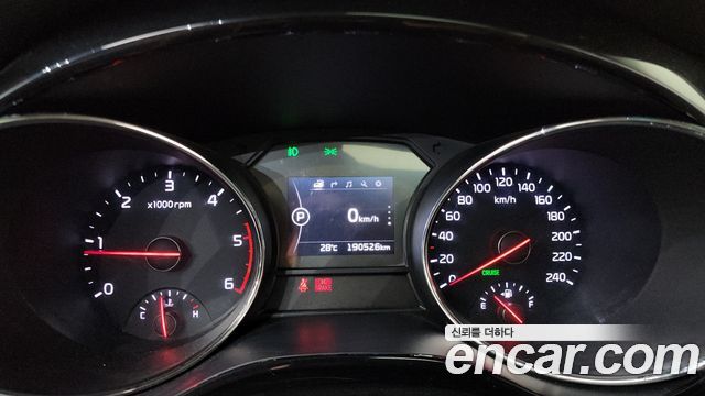 Kia Canival 2016 — photo 8