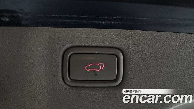 Kia Canival 2016 — photo 19