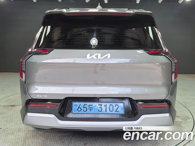 Kia EV9 2024 — photo 2
