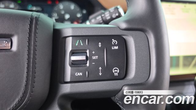 Land Rover Defender 2026 — photo 23