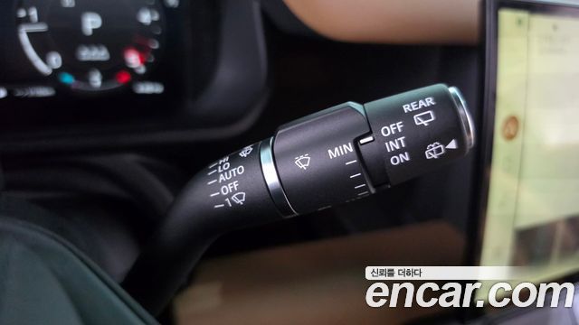 Land Rover Defender 2026 — photo 28