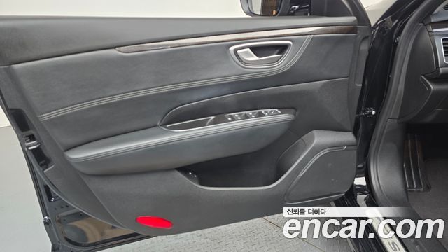 Renault Korea SM6 2016 — photo 14