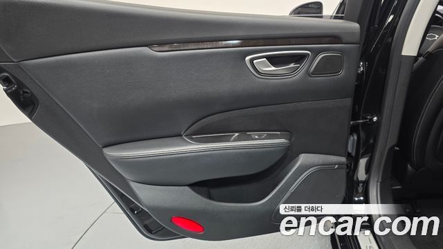Renault Korea SM6 2016 — photo 15