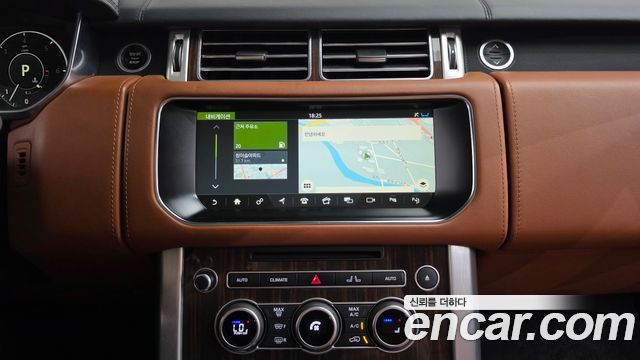 Land Rover Range Rover 2017 — photo 14